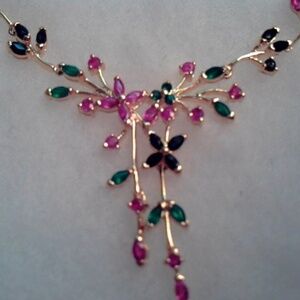 ESTATE Y/GOLD NECKLACE W/GEMSTONE